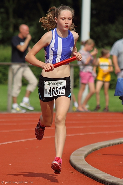 3 x 600m